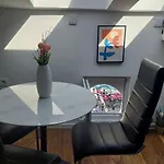 Apartment Studio-apartman 