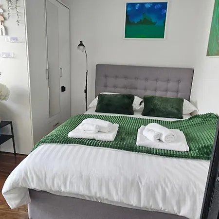 شقة Studio-apartman 